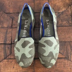 Camouflage flats